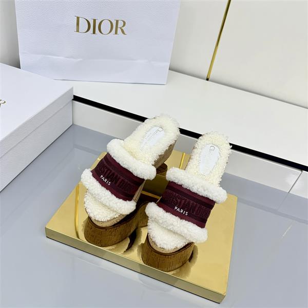 20251128184322788 290